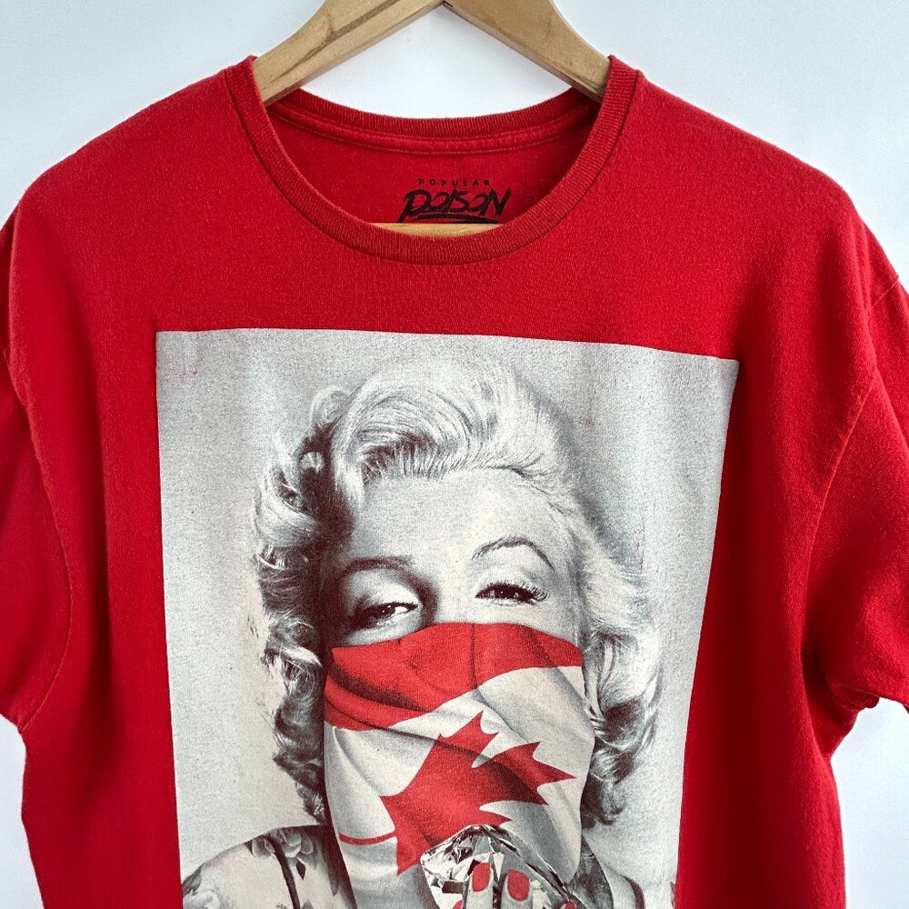 Popular Poison Marilyn Monroe Canada Flag Graphic Tee Red Men’s Large